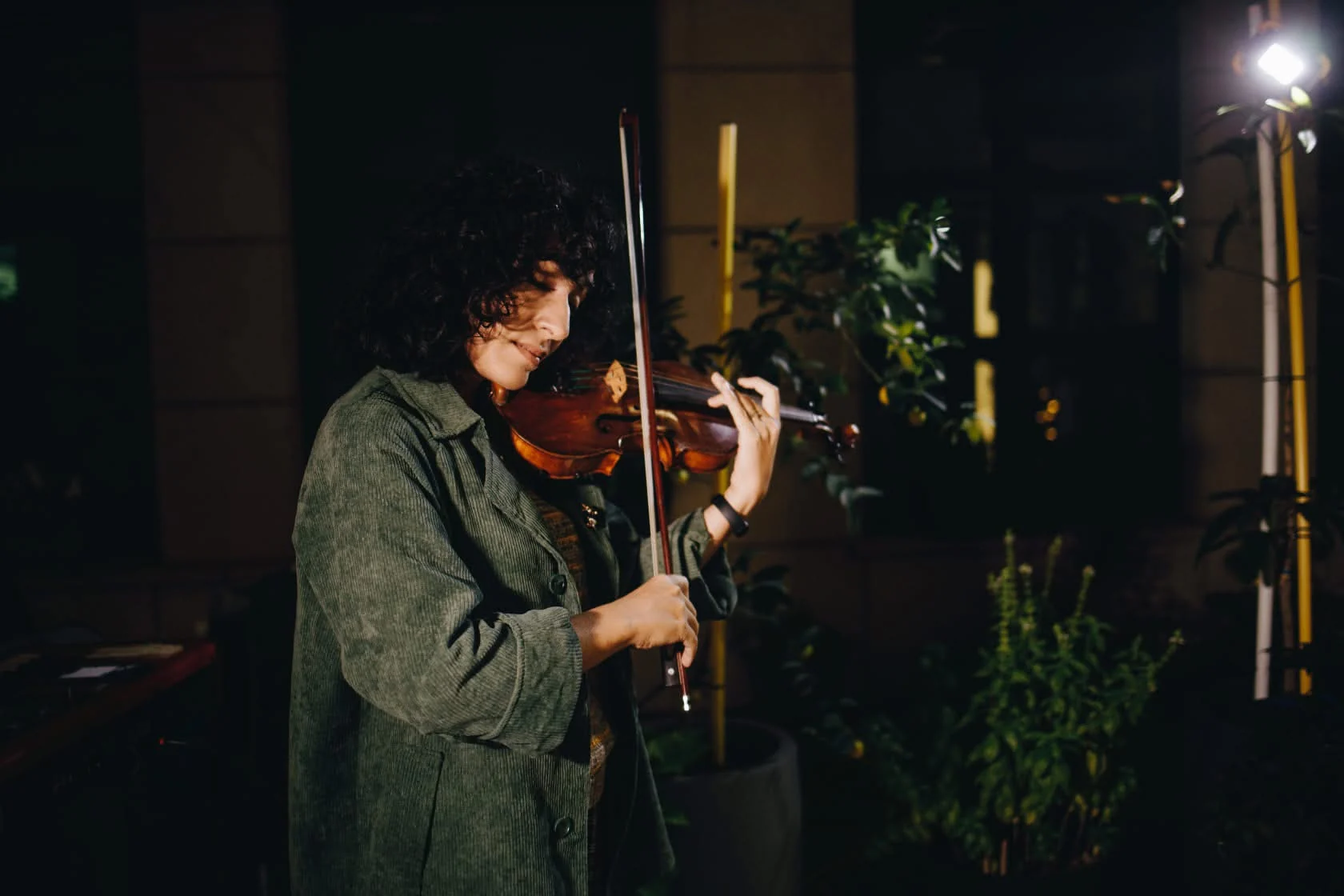 Nelli playing violin