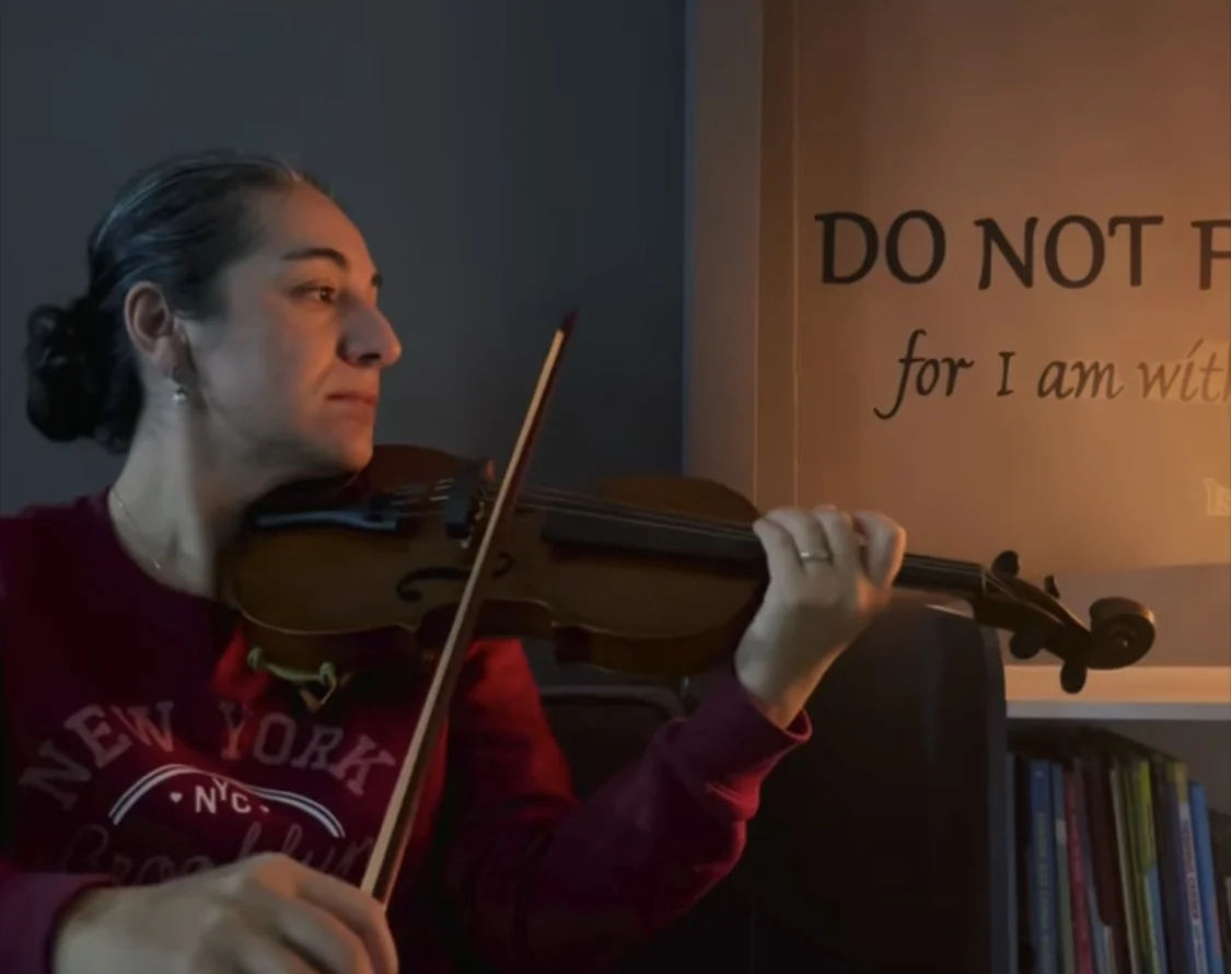 Nelli with violin